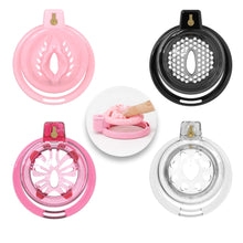 Lade das Bild in den Galerie-Viewer, Mini Soft Chastity Cage 1