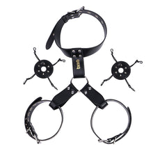 Charger l'image dans la galerie, Black collar and open breast bands with covers removed