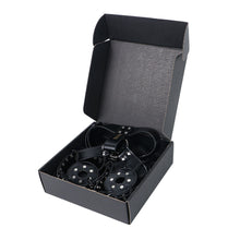 Charger l'image dans la galerie, Black harness packed in its black storage box