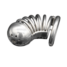 Lade das Bild in den Galerie-Viewer, Emilia Cock Cage 3,94 Zoll lang