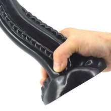 Lade das Bild in den Galerie-Viewer, Schwarzer Masturbator Monsterdildo BDSM