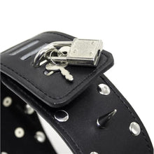 Charger l'image dans la galerie, Collier barbelé en cuir noir avec laisse