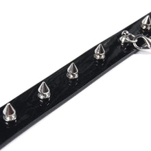 Charger l'image dans la galerie, Collier pendentif talisman gothique noir