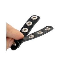 Charger l'image dans la galerie, Anneaux péniens en cuir clouté élastique BDSM