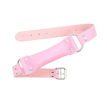 Charger l'image dans la galerie, Bâillon BDSM en cuir souple avec mors BDSM