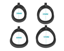 Charger l'image dans la galerie, Dispositif de chasteté pour homme Cobra 6.0 avec 4 anneaux Python