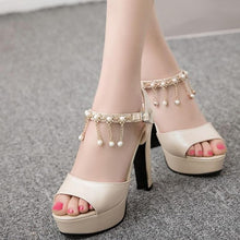 Load image into Gallery viewer, "Sissy Liz" Peep Toe Sandals