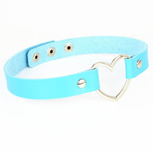 Charger l'image dans la galerie, Collier en cuir coeur BDSM