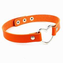 Charger l'image dans la galerie, Collier en cuir coeur BDSM