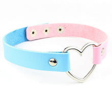 Charger l'image dans la galerie, Collier en cuir coeur BDSM