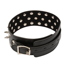 Load image into Gallery viewer, Spiked Rivets Leather Bondage Collar