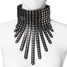 Charger l'image dans la galerie, Collier de jour en simili cuir chic