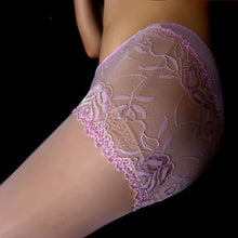 Lade das Bild in den Galerie-Viewer, Spitzenstrümpfe „Sissy Olga“.