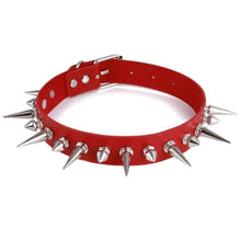 Lade das Bild in den Galerie-Viewer, Unterwürfiges Halsband aus veganem Leder mit Spikes