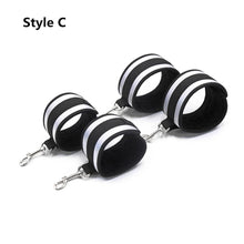 Charger l'image dans la galerie, Jouet d'écartement BDSM fantaisie érotique BDSM