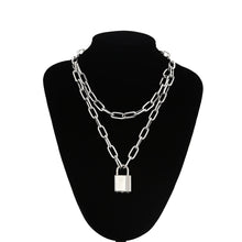 Charger l'image dans la galerie, Collier de soumission avec cadenas BDSM DDLG