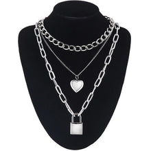 Charger l'image dans la galerie, Collier de soumission avec cadenas BDSM DDLG