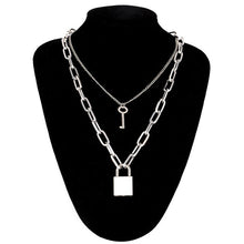 Charger l'image dans la galerie, Collier de soumission avec cadenas BDSM DDLG