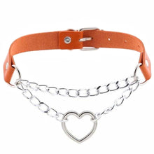 Charger l'image dans la galerie, Collier ras du cou en cuir avec cœur enchaîné