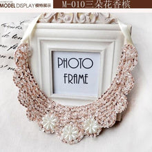 Charger l'image dans la galerie, Collier de perles fait main DDLG