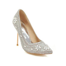 Lade das Bild in den Galerie-Viewer, Kristallpumps „Sissy Noa“.