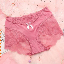 Charger l'image dans la galerie, Culotte en dentelle « Sissy Morgan »