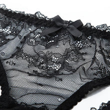 Charger l'image dans la galerie, Culotte en dentelle « Sissy Hailey »