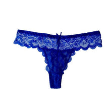 Charger l'image dans la galerie, String en dentelle "Sissy Olga"