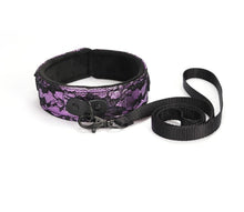 Charger l'image dans la galerie, Collier de bondage en dentelle et velours BDSM