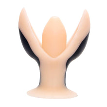 Load image into Gallery viewer, 3-Armed Silicone Expanding Butt Plug