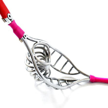 Lade das Bild in den Galerie-Viewer, Keuschheitsgürtel mit atmungsaktivem Peniskäfig