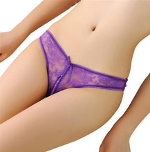 Charger l'image dans la galerie, Culotte en dentelle "Sissy Genevieve"