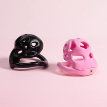 Lade das Bild in den Galerie-Viewer, Hera's Invisible Male Chastity Cage 6
