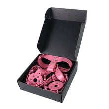 Charger l'image dans la galerie, Pink harness packed in its black storage box

