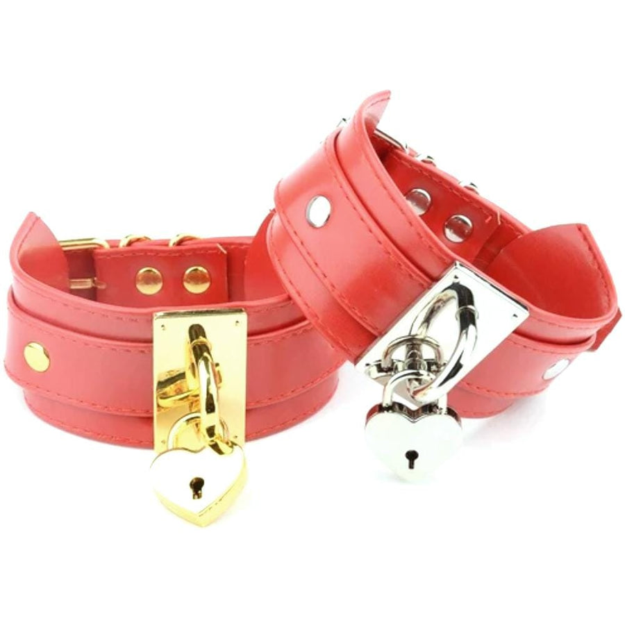 Girls' Oversized Handmade Locking Collar, gallery view 3