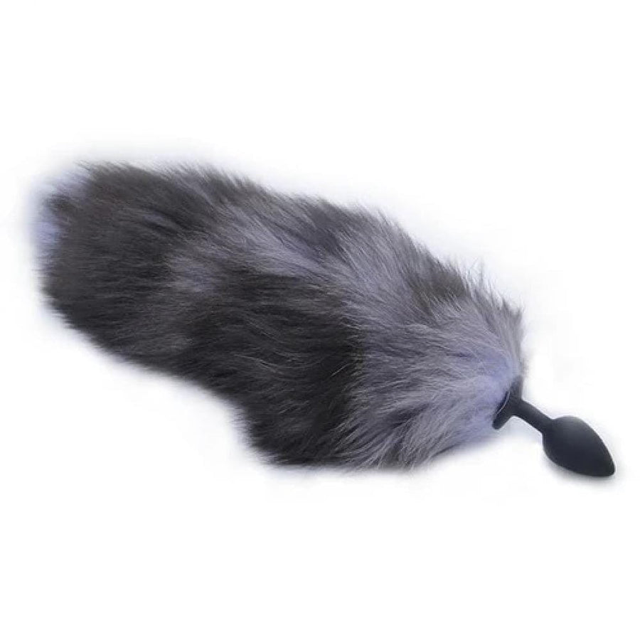 18" Seductive Wolf Tail Plug product view