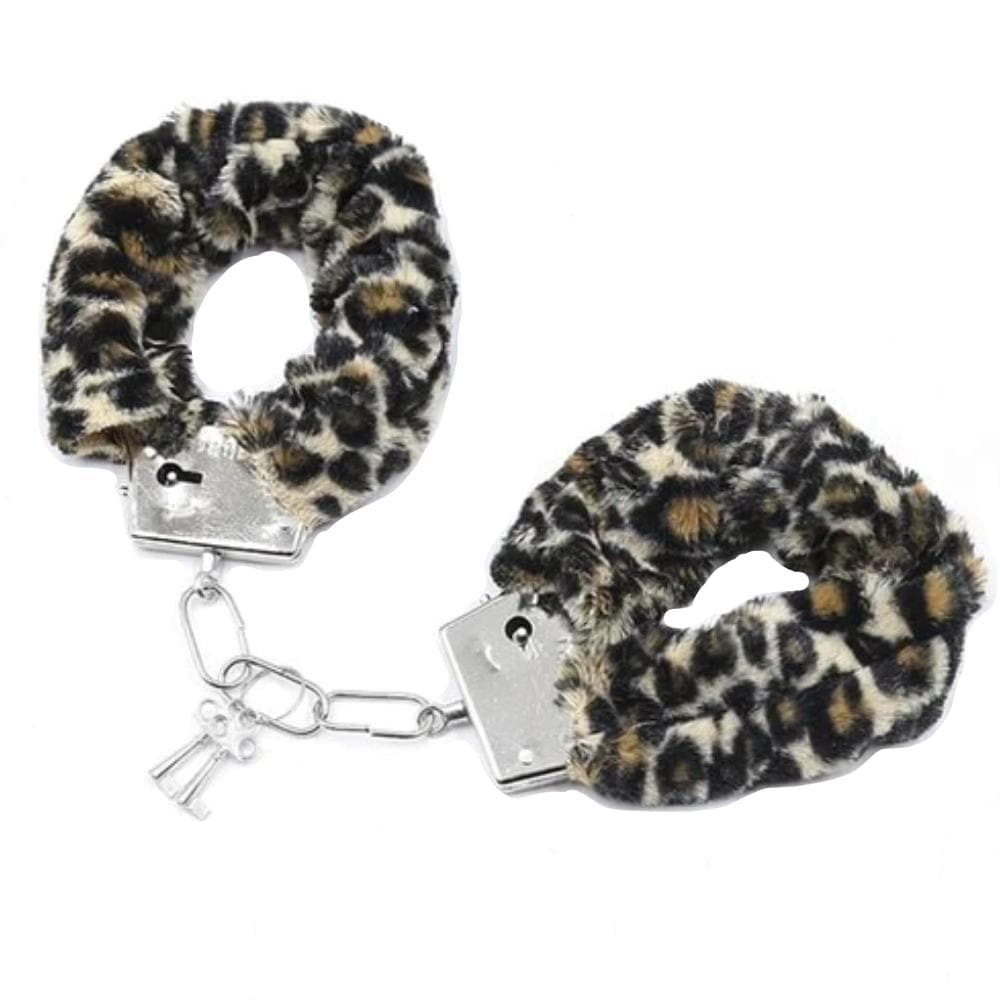Menottes en fourrure pour soirée sexuelle BDSM
