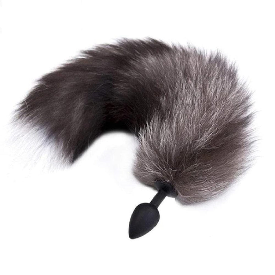 18" Seductive Wolf Tail Plug, gallery view 2
