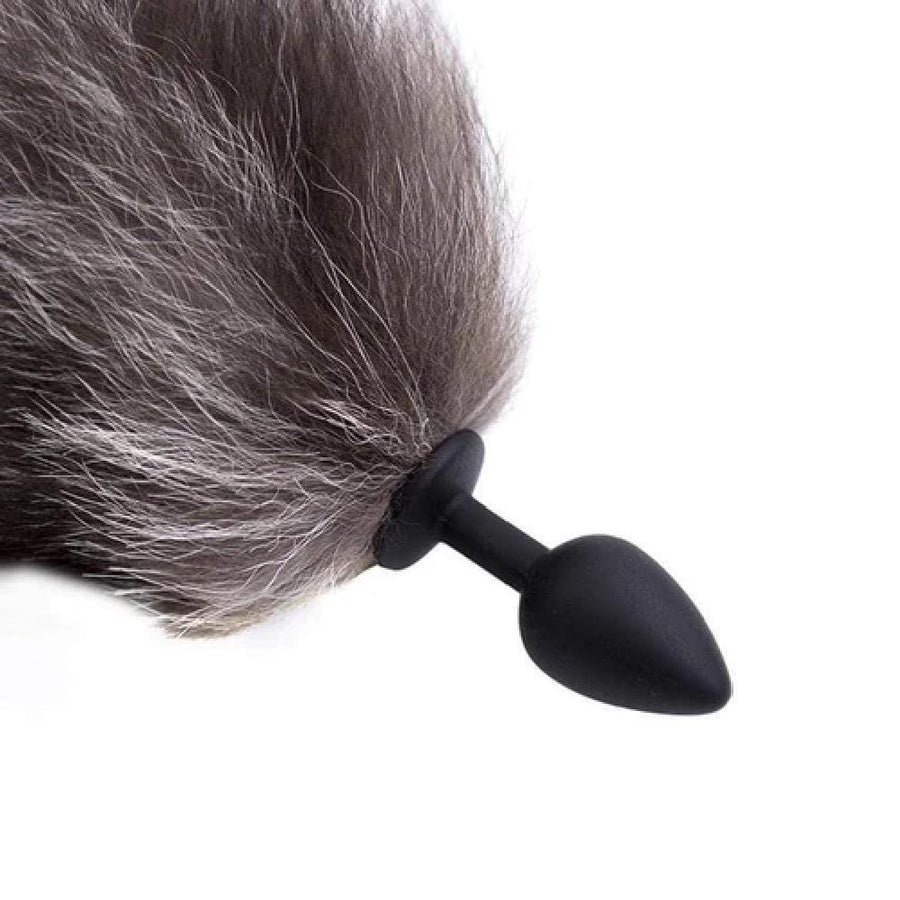 18" Seductive Wolf Tail Plug, gallery view 5