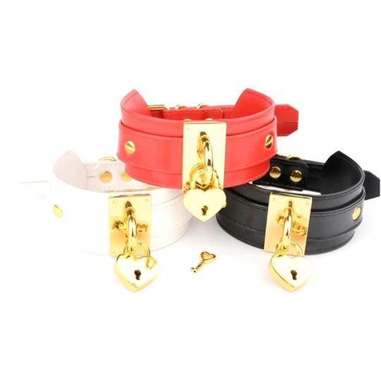 Girls' Oversized Handmade Locking Collar product view