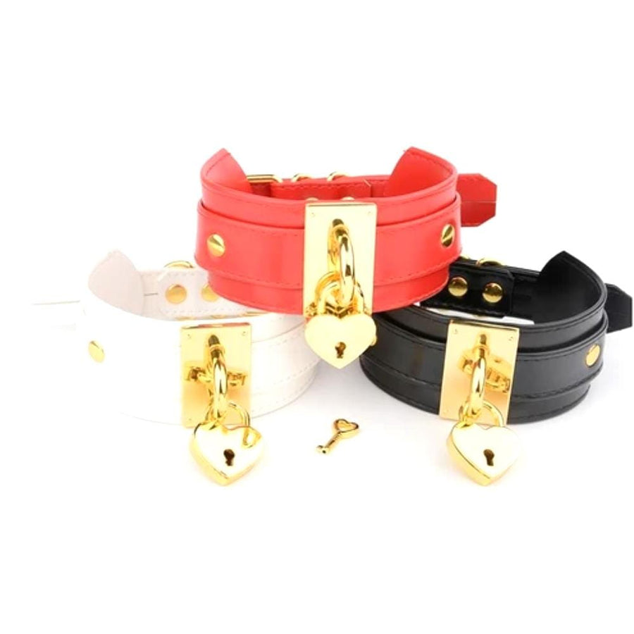 Girls' Oversized Handmade Locking Collar product view