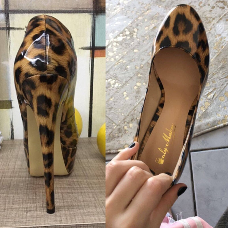 Feline Sexy Platform Heels, gallery view 2