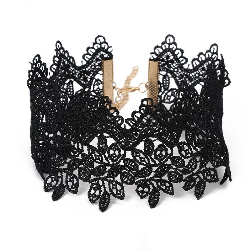 Sissy Amanda Lace Choker product view