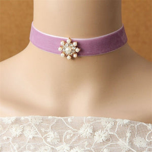 Sissy Alex – Halsband mit Spitzenbesatz