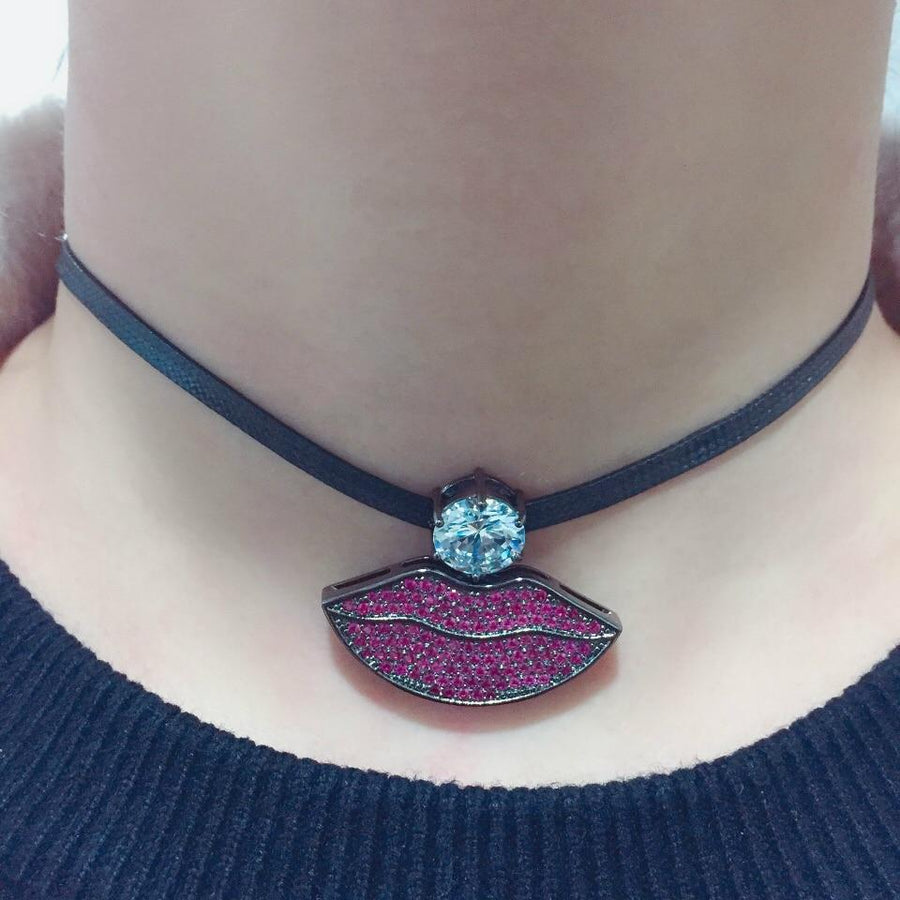 "Sissy Linda" Lips Necklace, gallery view 2