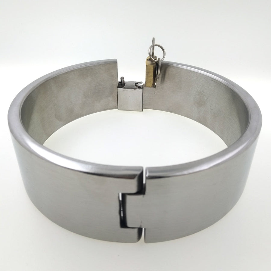Submissive Slave Collar with Padlock, gallery view 5