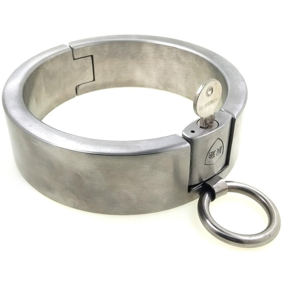 Submissive Slave Collar with Padlock product view
