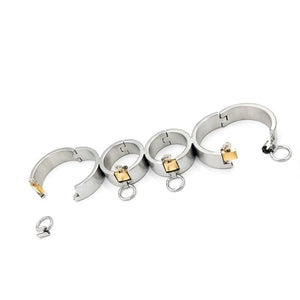 Ringe der Gefangenschaft BDSM Pranger BDSM