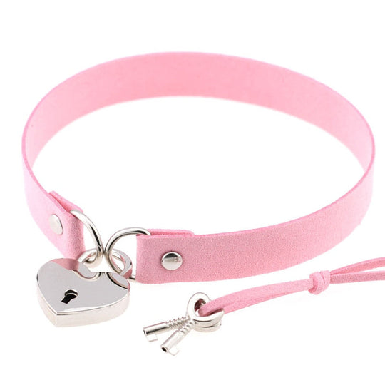"Key To My Heart" Collar & Lock Set product view
