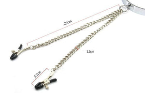 Sissy-Sklavenhalsband mit Brustwarzenklemmen BDSM